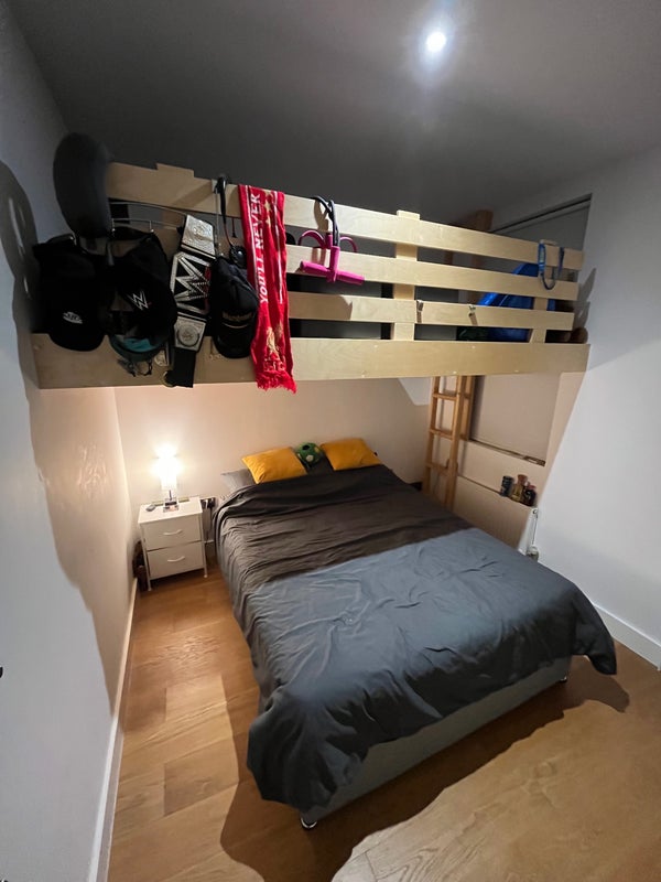 Photo 1: All furniture for free available if wanted - Tv will be extra cost.