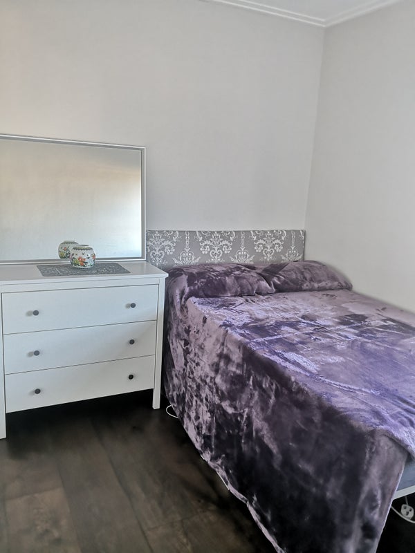 Photo 1: BEDROOM DRAWER