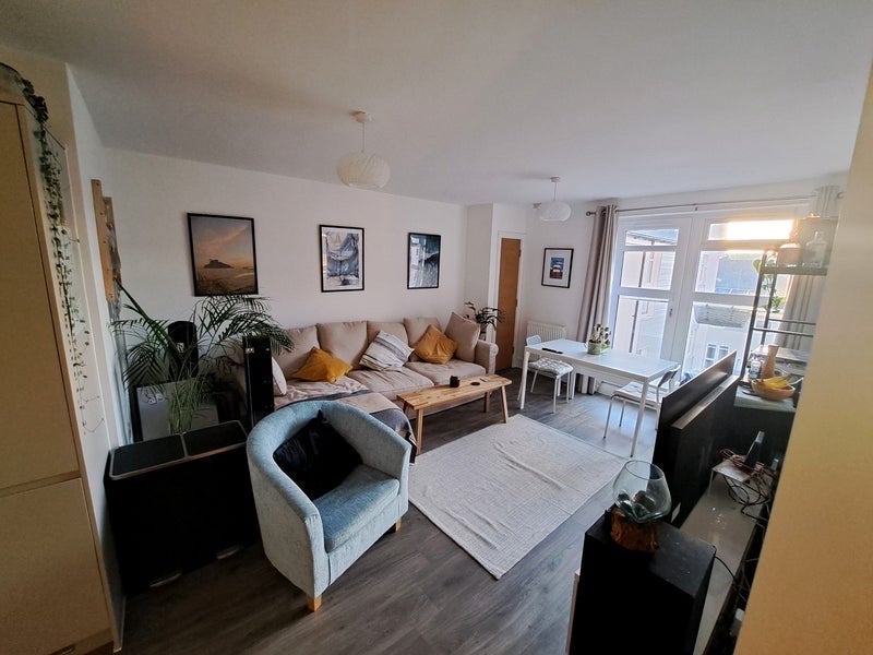 Photo 1: Living area