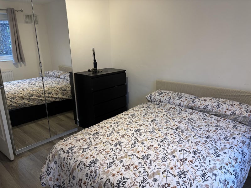 Photo 1: Double Room