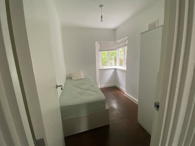 Photo 1: Small bedroom