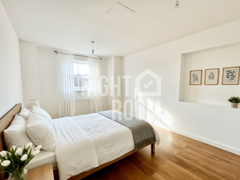 Photo 1: Stunning 1 bedroom apartment