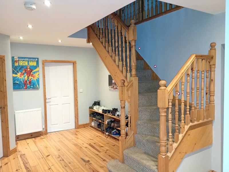 Photo 1: Entrance as you walk in. Toilet to left