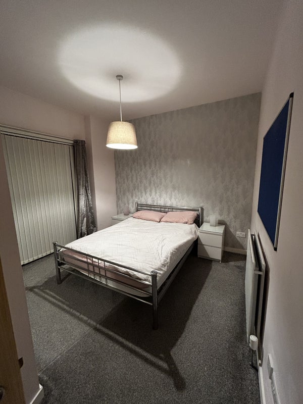 Photo 1: Double Room for Rent