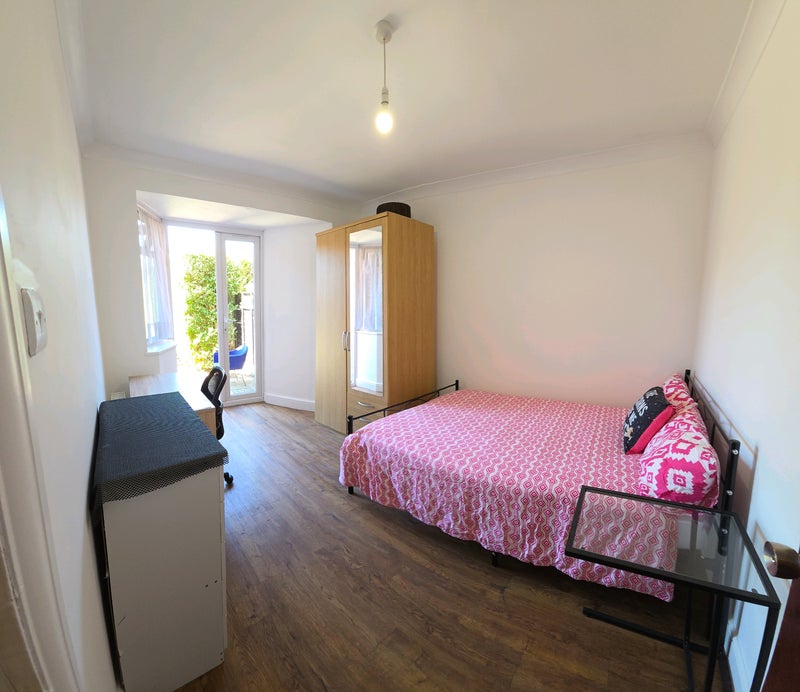 Photo 1: Double room