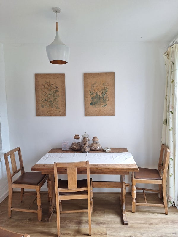 Photo 1: Dining room
