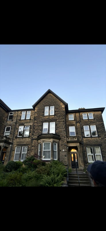 Photo 1: Front of the property 