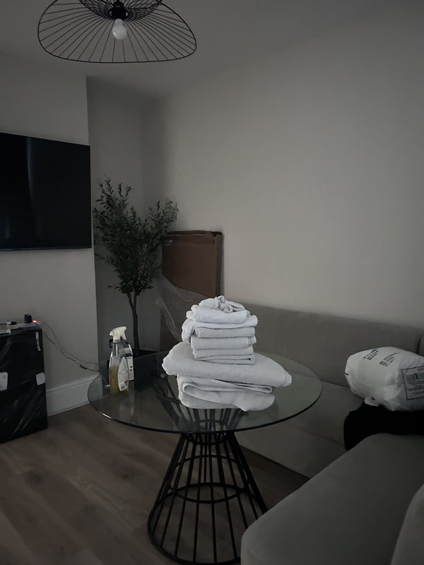 Photo 1: Living space