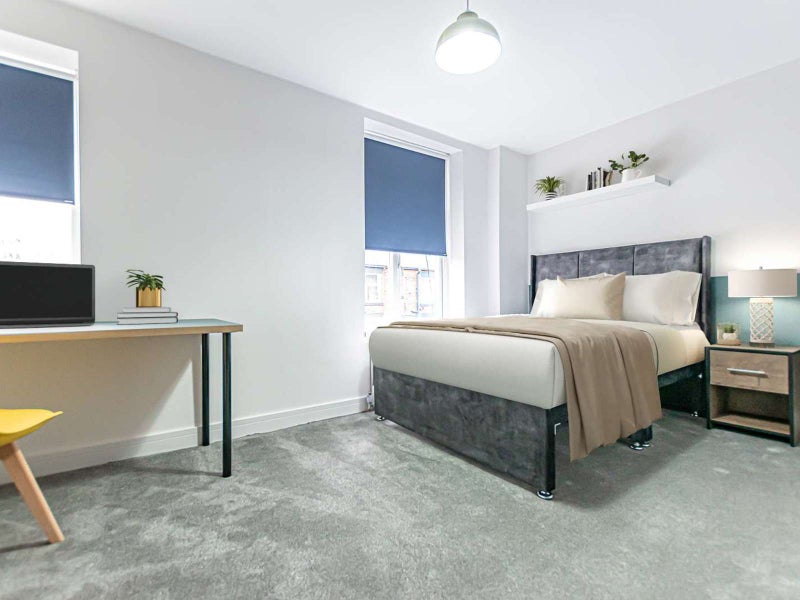 Photo 1: Room 3 - Ensuite