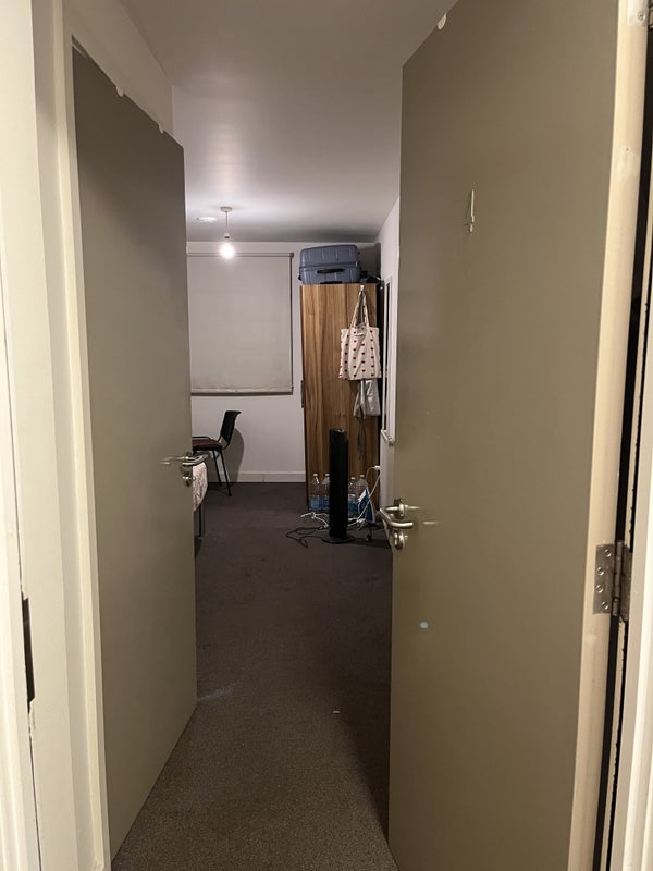 Photo 1: Room entrance