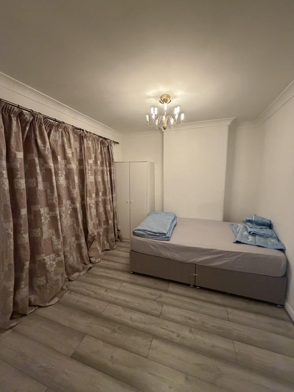 Photo 1: Room1 £700