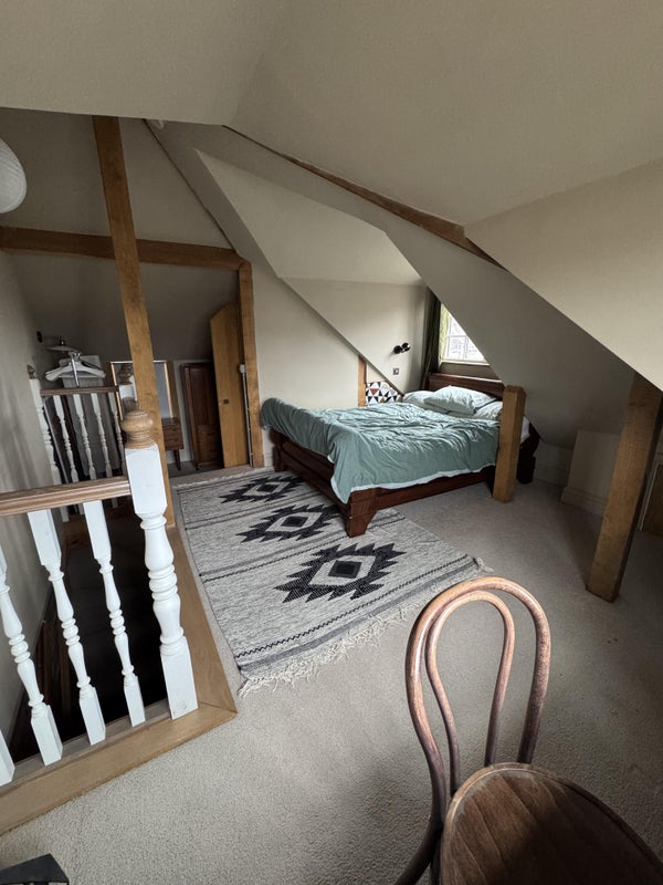 Photo 1: Loft room