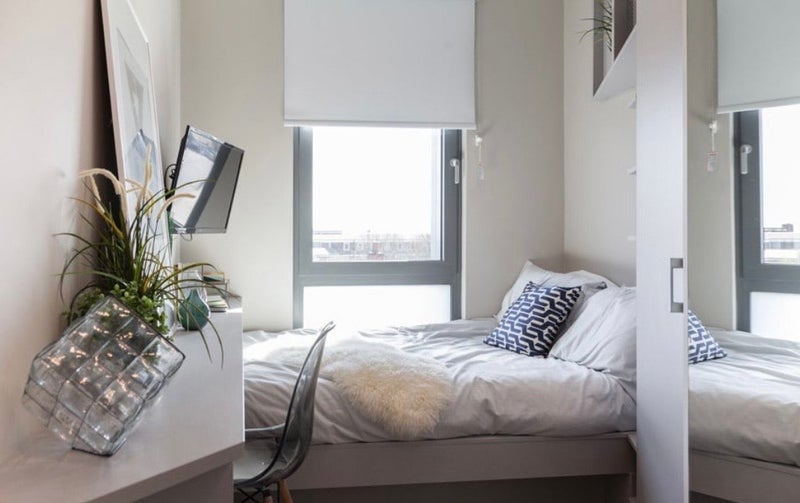 Photo 1: Private room