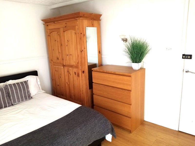 Photo 1: Modern Double Ensuite £650 PCM incl. Bills