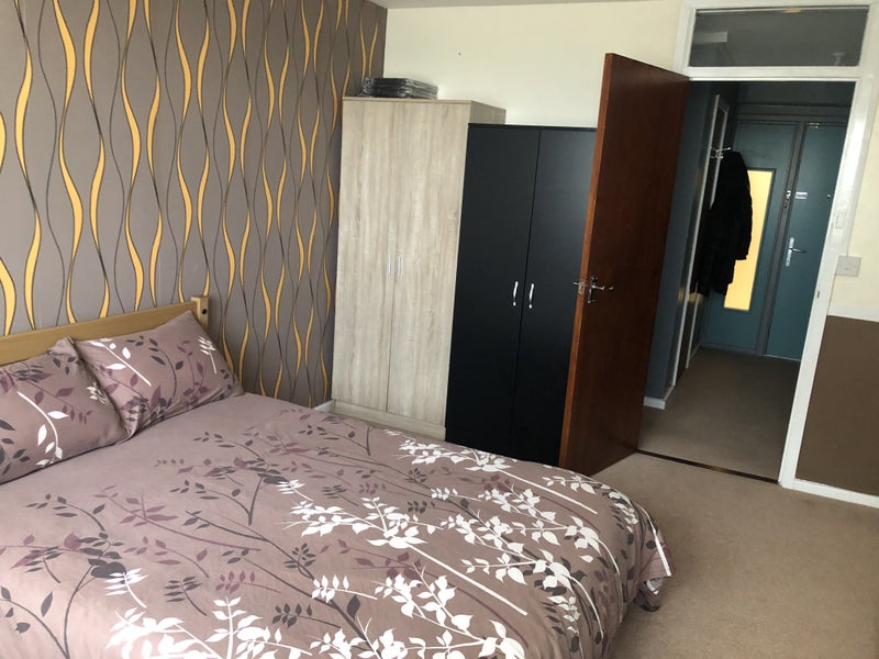 Photo 1: This is the bedroom