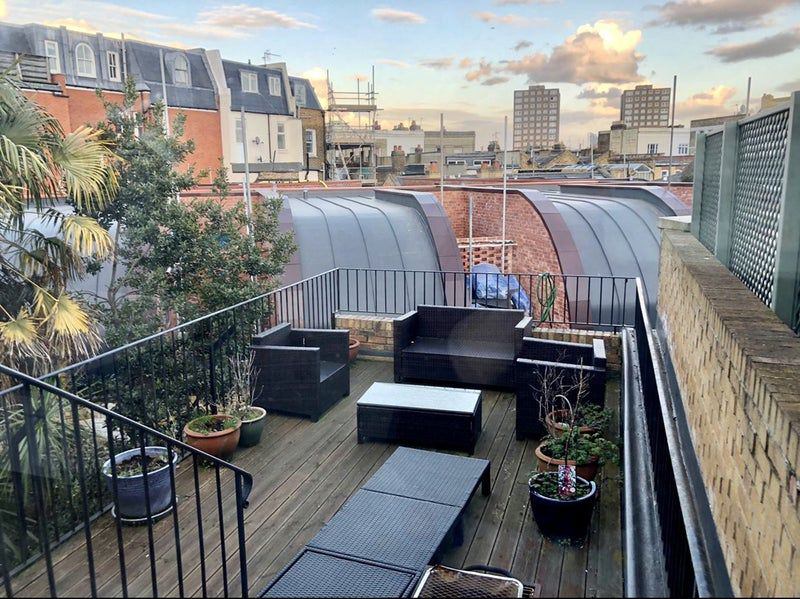 Photo 1: Roof Terrace