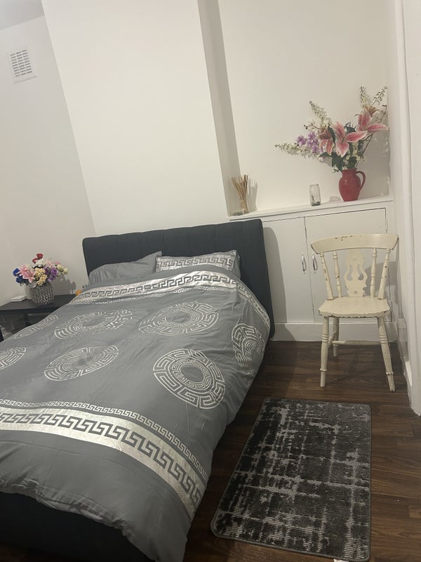 Photo 1: Downstairs Double Room