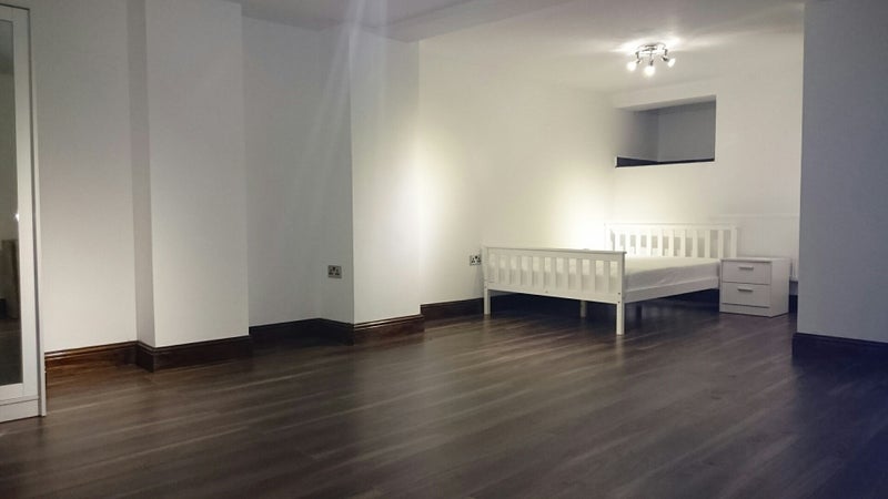 Photo 1: Studio Size Room 