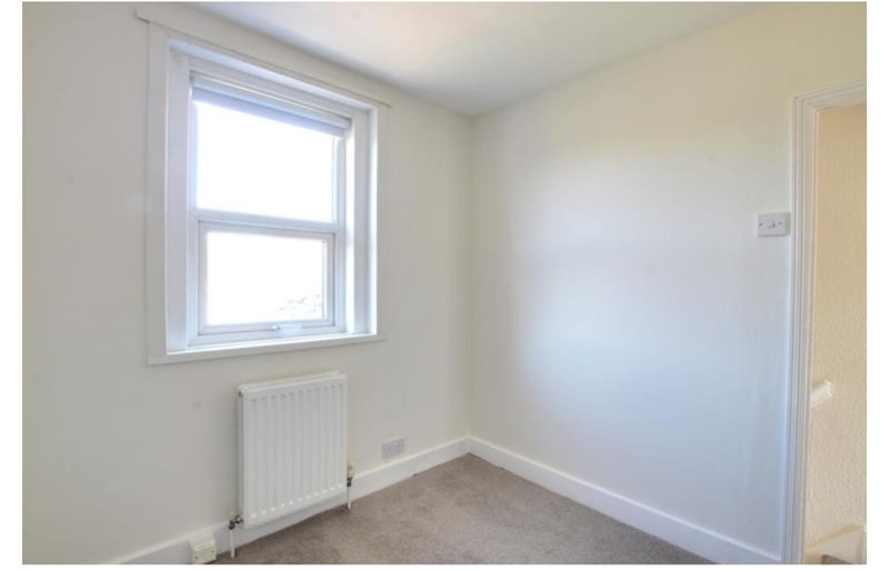 Photo 1: with single bed