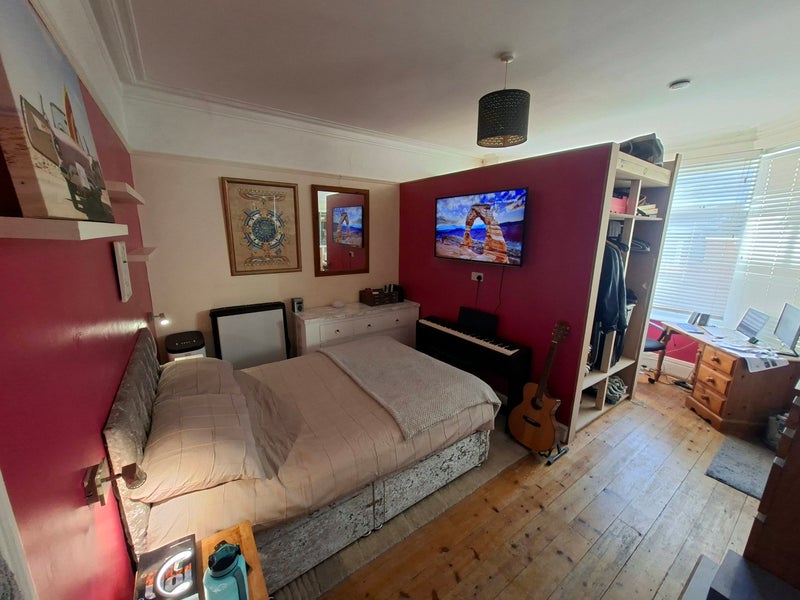 Photo 1: Wooden floors, double wardrobe built in