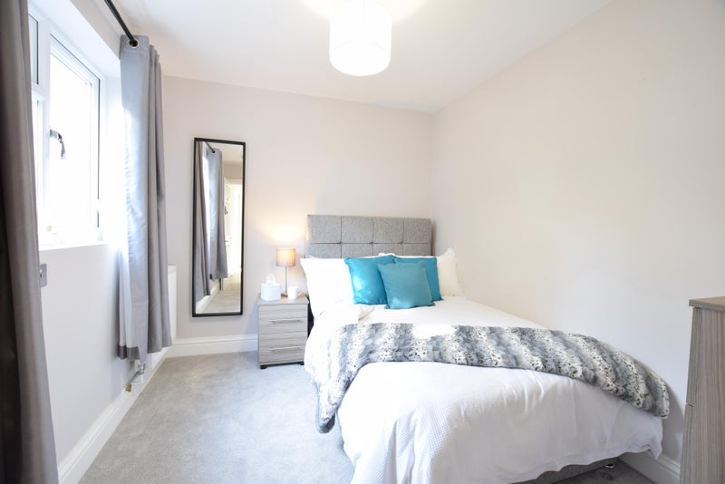 Photo 1: Available from 11th December, £725pcm