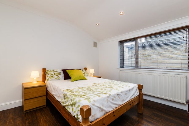 Photo 1: Room 5 - Double Room