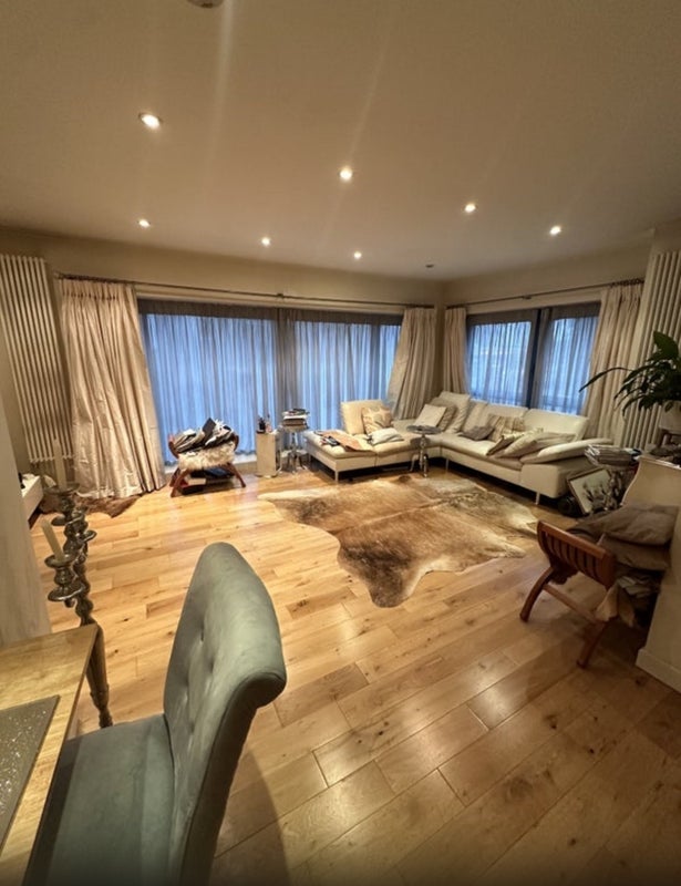 Photo 1: Open plan living room 