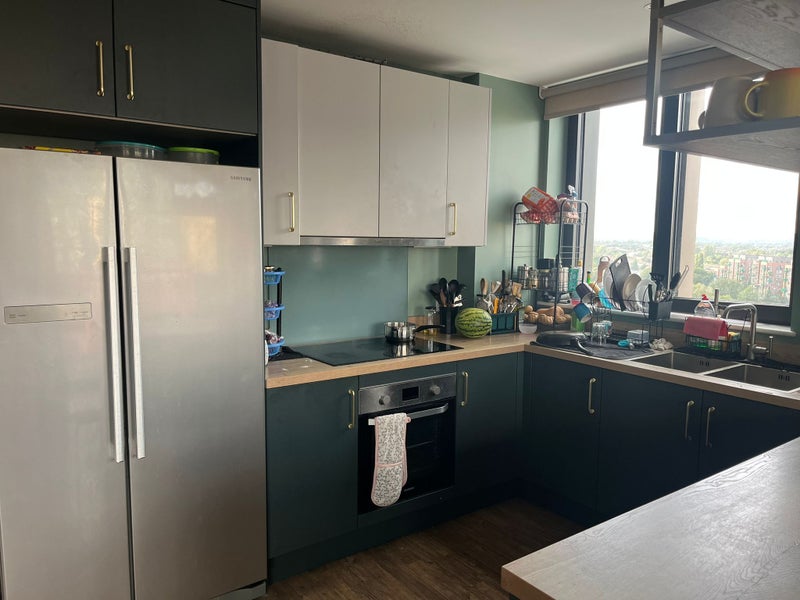 Photo 1: Common Kitchen