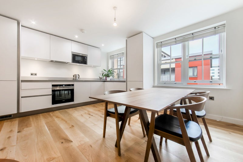 Photo 1: Kitchen / Diner 