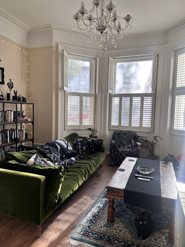 Photo 1: Living room