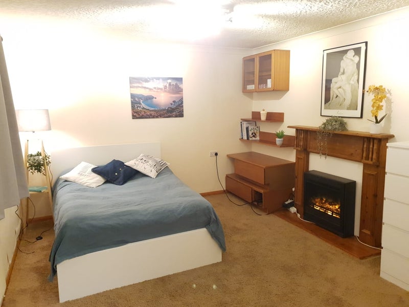 Photo 1: Large Double Bedroom Downstairs