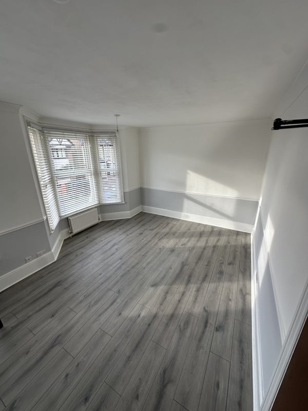 Photo 1: Living room