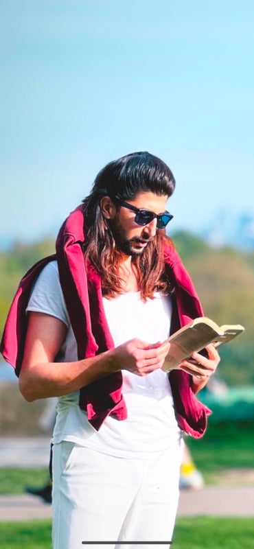 Photo 1: Photographer seeking calm home in Greenwich. £1,000 · 12 Jan