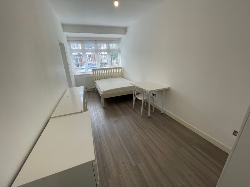 Photo 1: Bedroom Picture 3