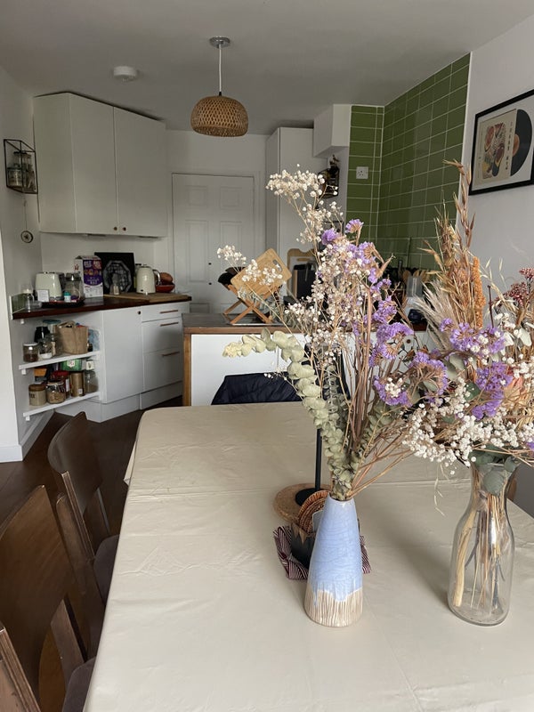 Photo 1:  Living room 