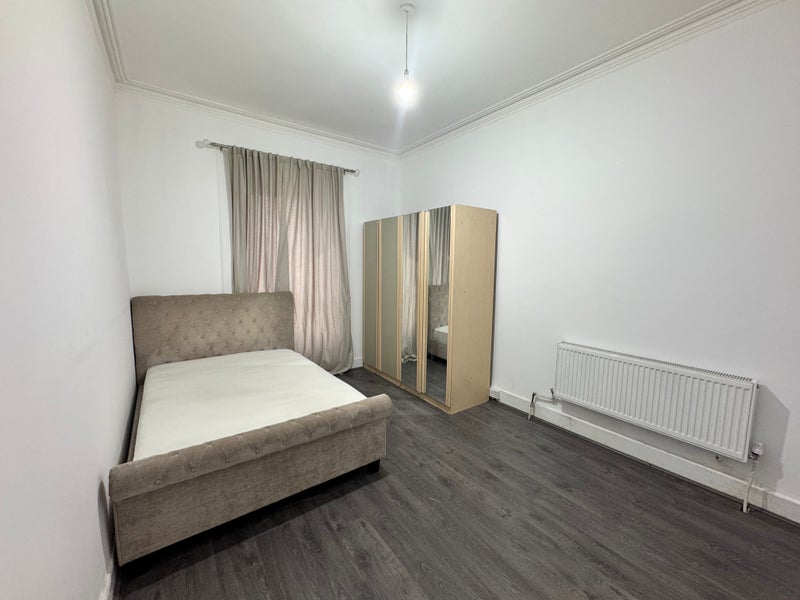 Photo 1: King sized room