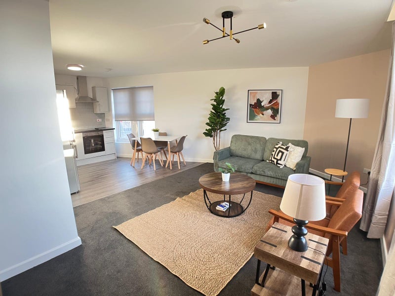 Photo 1: Lounge-Kitchen