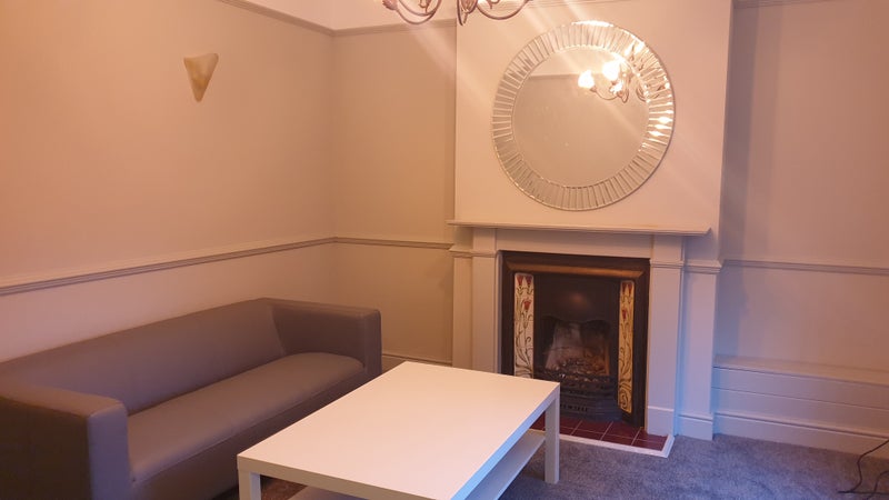 Photo 1: Commual living room 