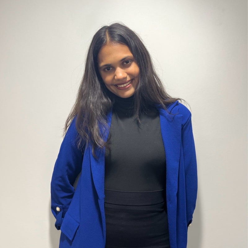 Photo 1: Looking for a female professional to share the room