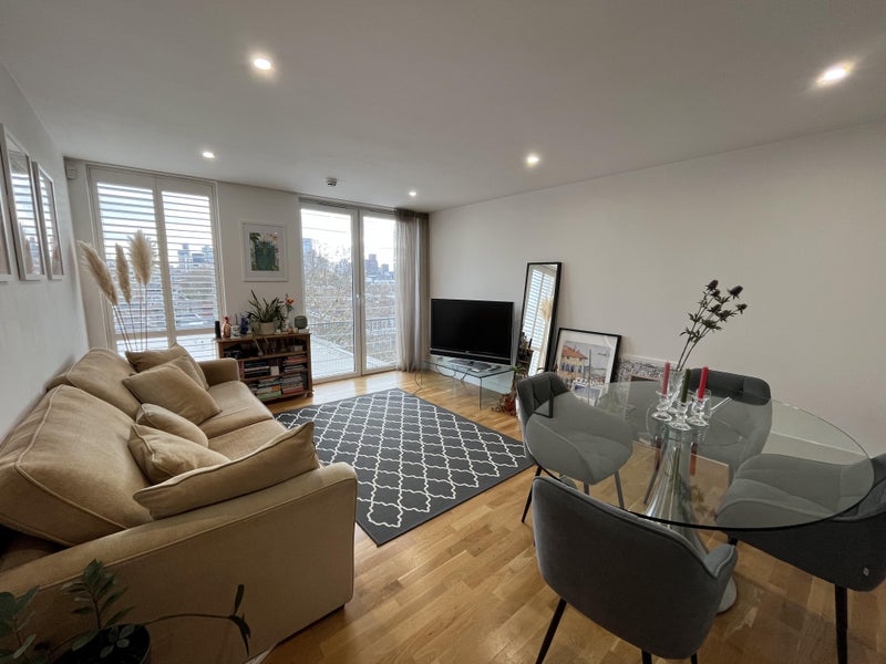 Photo 1: Living room