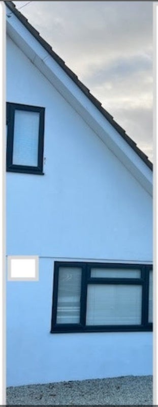 Photo 1: house exterior