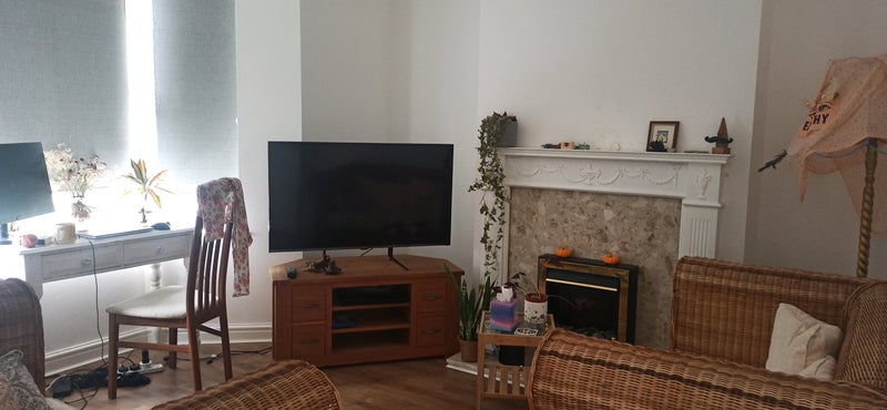 Photo 1: Living room