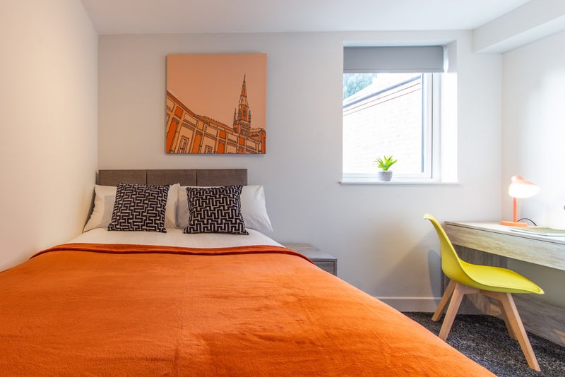 Photo 1: Bedroom available