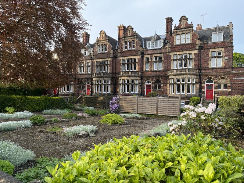 Photo 1: Front of house. 