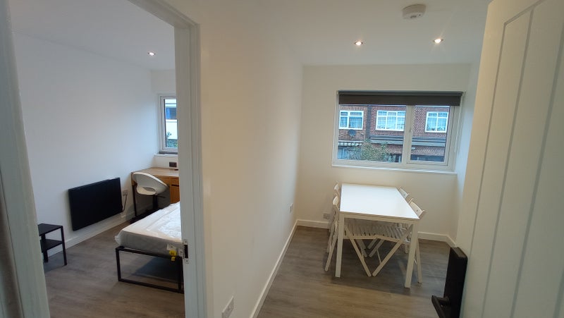 Photo 1: Apartment 2 first floor 1 bedroom flat