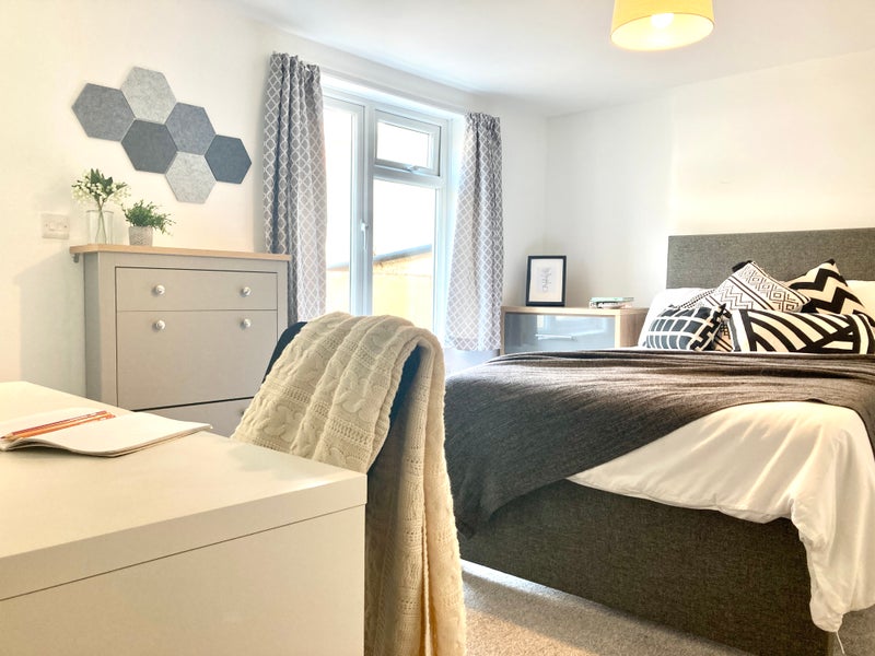 Photo 1: Room 5 - Call today to book a viewing