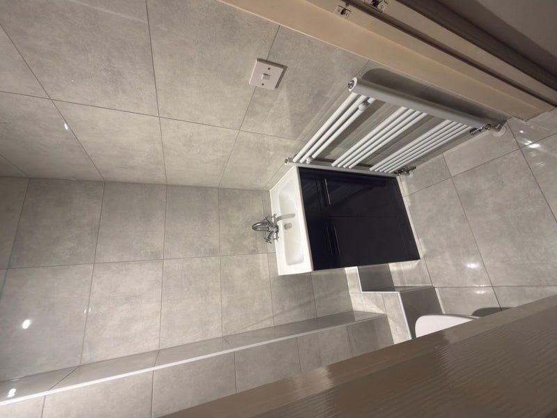 Photo 1: Downstairs toilet 