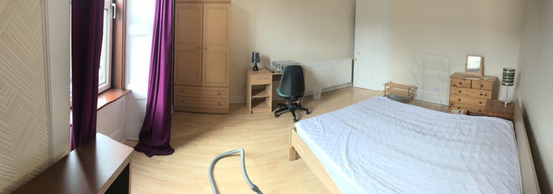 Photo 1: Double Bedroom