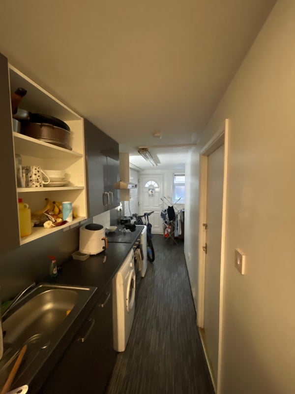 Photo 1: Shared kitchen