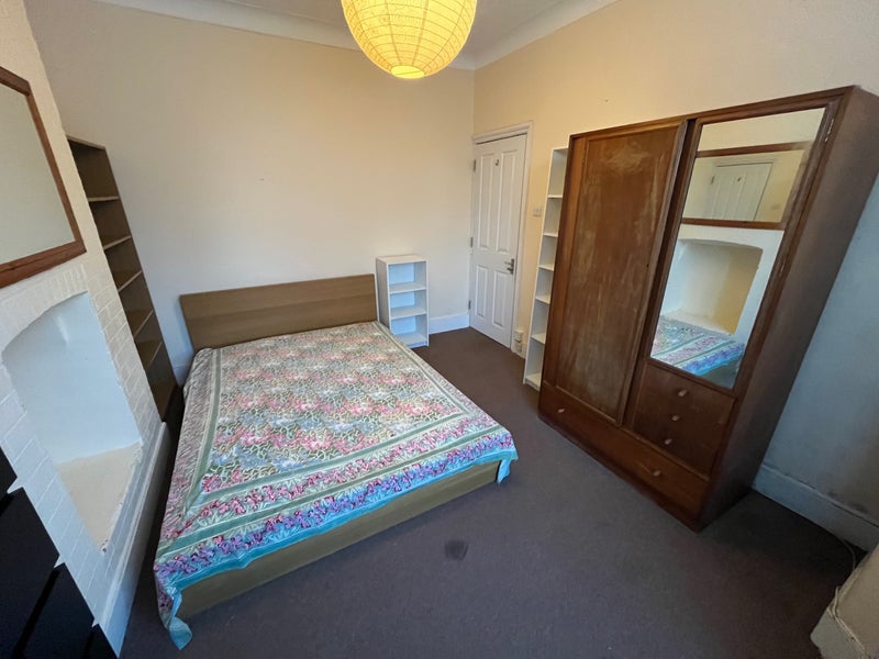 Photo 1: Room 1 ground floor 